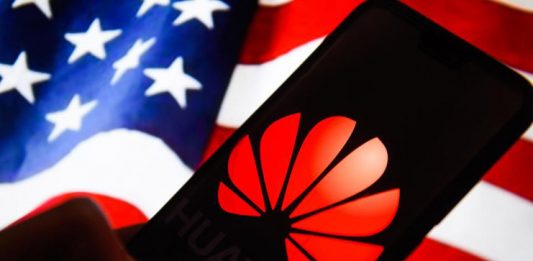 Trump'ın Kara Listeye Aldığı Huawei'den Android Açıklaması Geldi