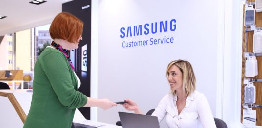 Samsung 1 Saat İçerisinde Servis Anlayışına Geçiyor