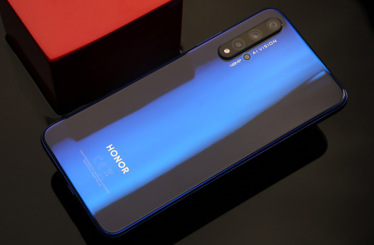 HONOR 20 Yaz Mevsimi Bitmeden Türkiye’de Olacak